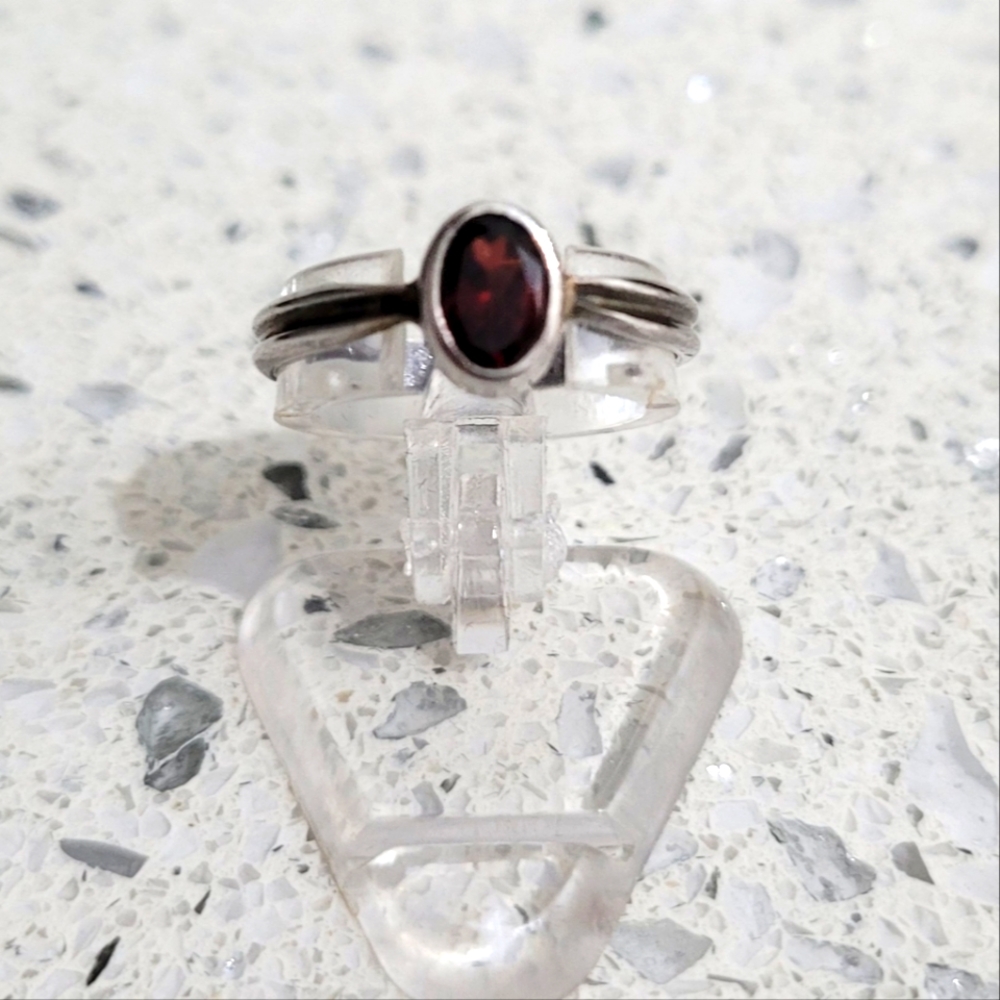 Oval Garnet & Sterling Silver Ring, Size 7